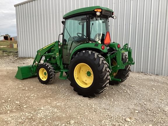 Image of John Deere 4052R equipment image 3