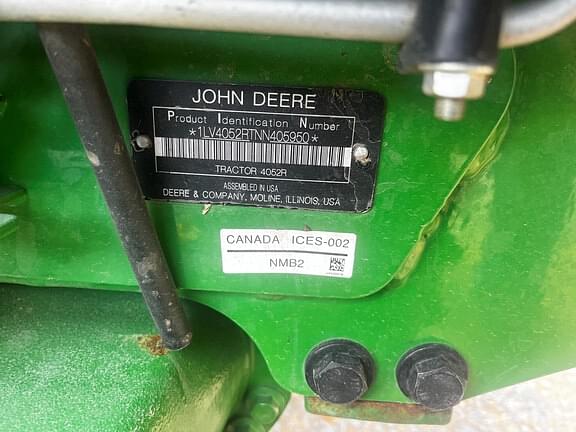 Image of John Deere 4052R equipment image 1