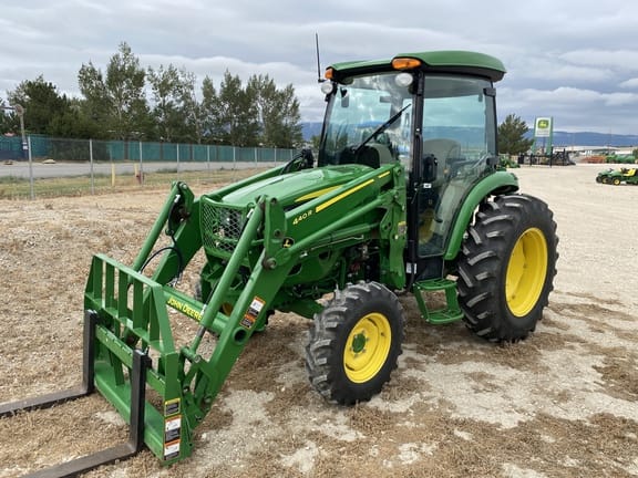 Main image John Deere 4052R