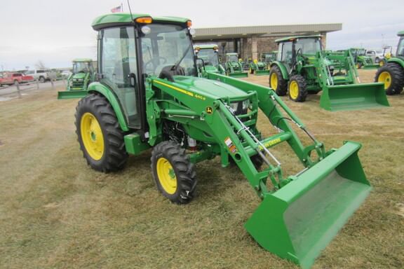 Main image John Deere 4052R