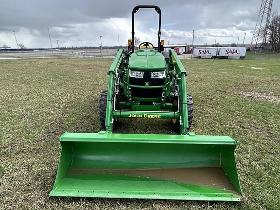 Image of John Deere 4066M equipment image 1