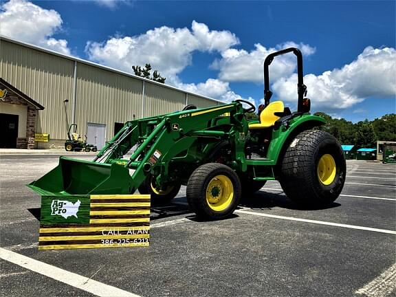 Image of John Deere 4066M equipment image 1