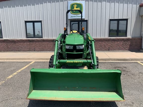 Image of John Deere 4066M equipment image 3