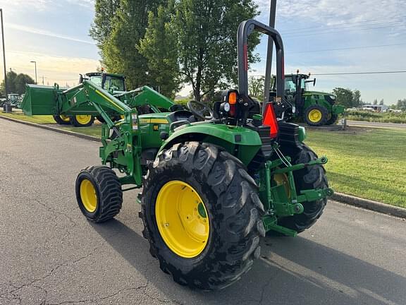 Image of John Deere 4066M equipment image 1