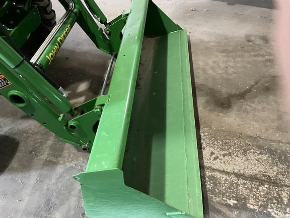 Image of John Deere 4066M equipment image 2