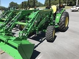 Image of John Deere 4066M equipment image 1