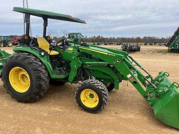 Image of John Deere 4066M Primary Image