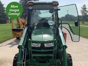 Main image John Deere 4066R