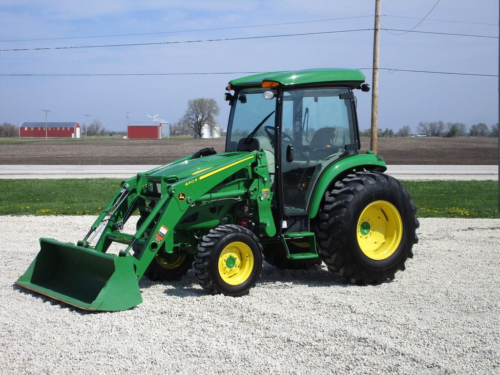 2022 John Deere 4066R Equipment Image0