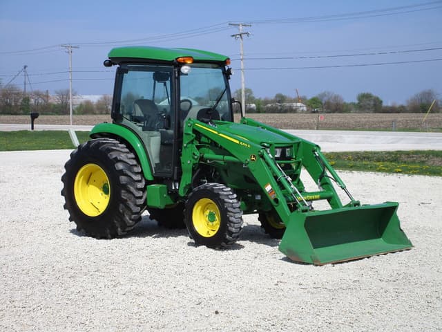 Image of John Deere 4066R equipment image 1