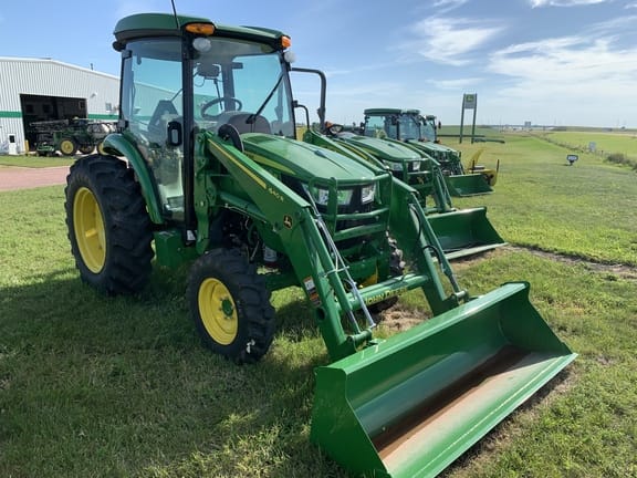 Main image John Deere 4066R
