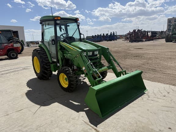 Image of John Deere 4066R equipment image 1