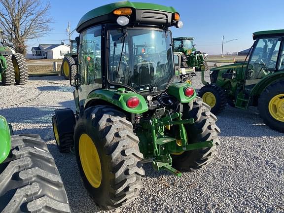 Image of John Deere 4066R equipment image 4