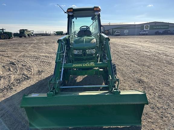 Image of John Deere 4066R equipment image 1