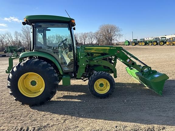 Image of John Deere 4066R equipment image 3