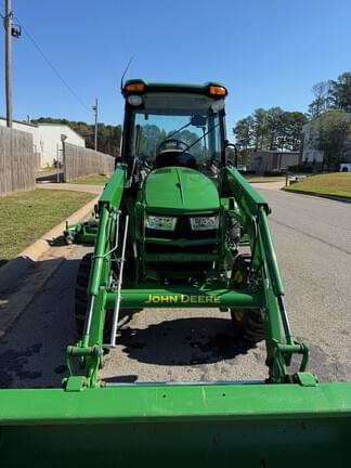 Image of John Deere 4066R equipment image 3
