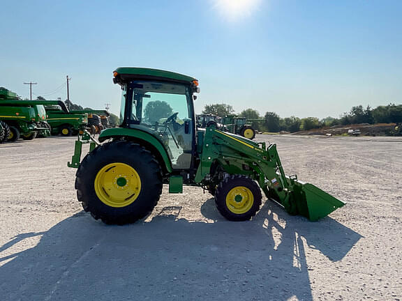 Image of John Deere 4066R equipment image 3