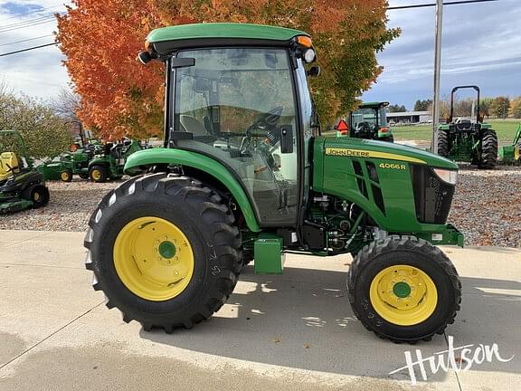 Image of John Deere 4066R equipment image 4