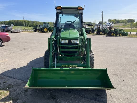 Image of John Deere 4066R equipment image 2