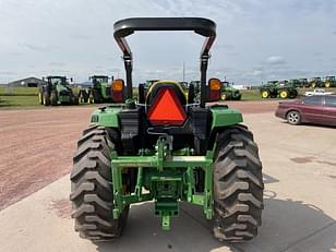 Main image John Deere 4066R 8