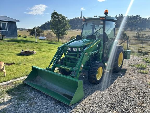 Image of John Deere 4066R equipment image 1