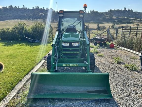 Image of John Deere 4066R equipment image 1