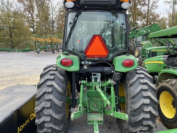 Image of John Deere 4066R equipment image 2