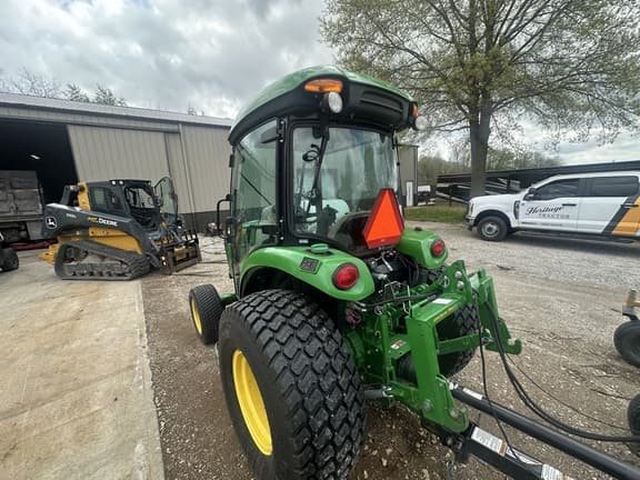 Image of John Deere 4066R equipment image 1