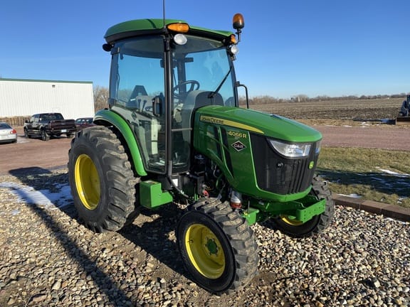Main image John Deere 4066R