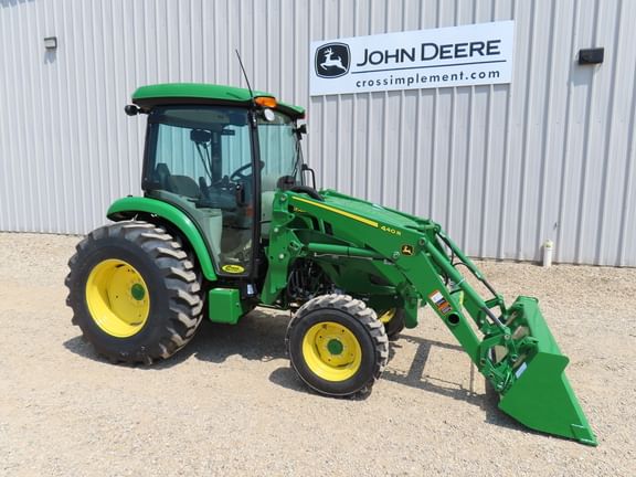 2022 John Deere 4066R Equipment Image0