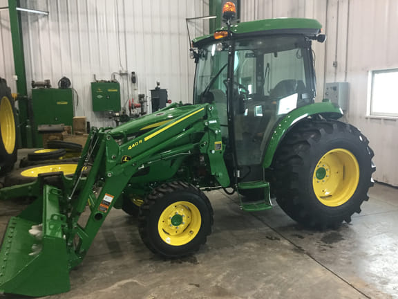 Main image John Deere 4066R