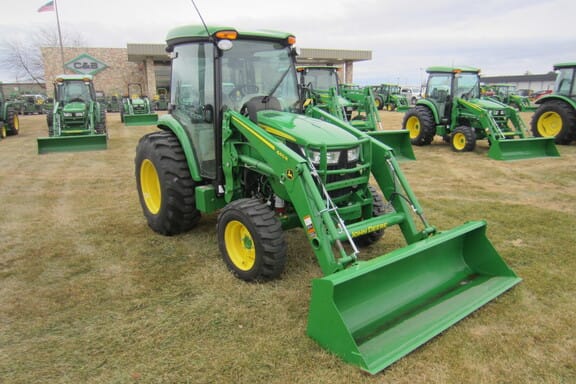 Main image John Deere 4066R