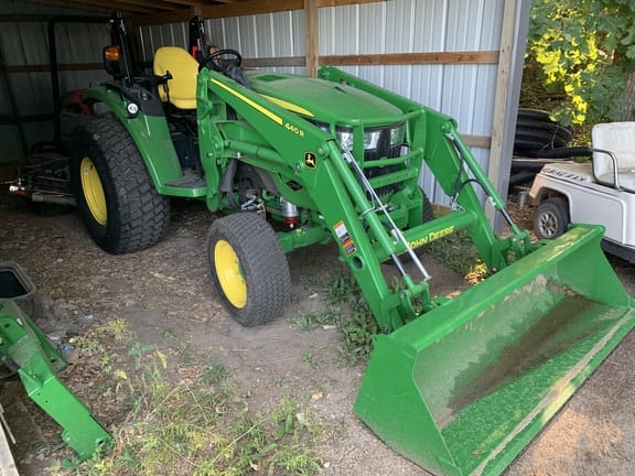 Main image John Deere 4066R