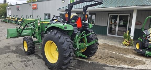 Image of John Deere 4066R equipment image 1