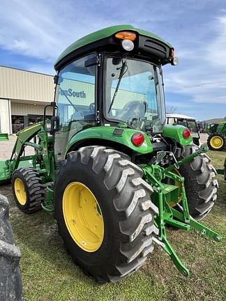 Image of John Deere 4066R equipment image 3