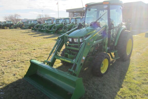 Main image John Deere 4066R