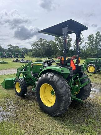 Image of John Deere 4066R equipment image 1