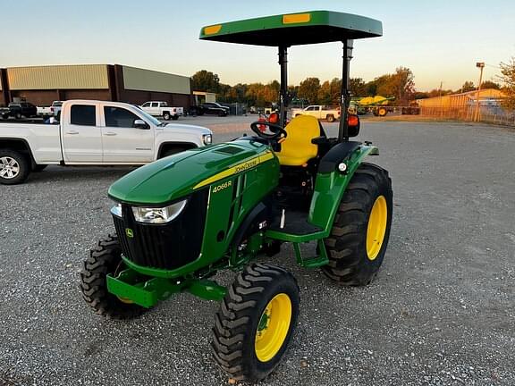 Image of John Deere 4066R equipment image 1