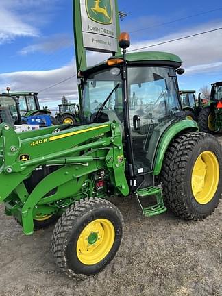 Image of John Deere 4066R equipment image 1