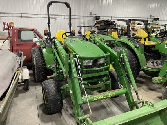 Image of John Deere 4066R equipment image 1