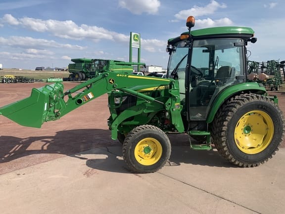 Main image John Deere 4066R