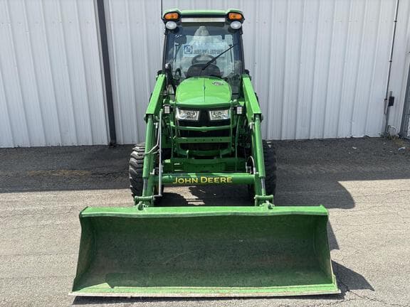 Image of John Deere 4066R equipment image 3