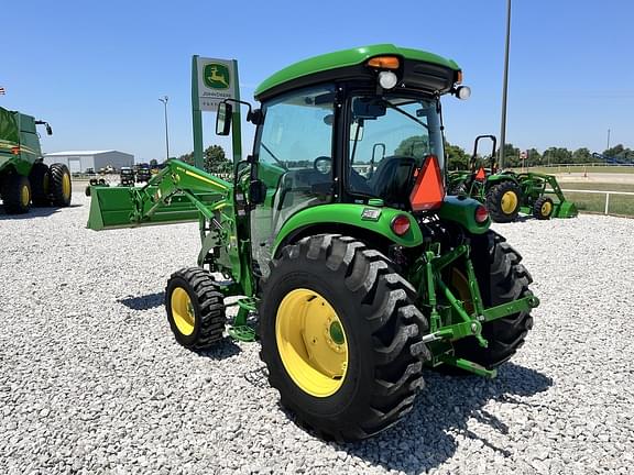 Image of John Deere 4066R equipment image 2