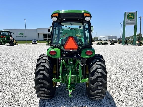 Image of John Deere 4066R equipment image 3