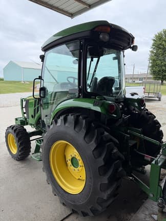 Image of John Deere 4066R equipment image 2