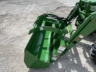 Main image John Deere 4066R 18