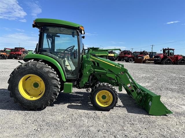 Image of John Deere 4066R equipment image 3