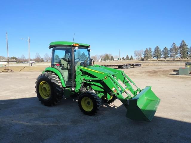 Image of John Deere 4066R equipment image 2