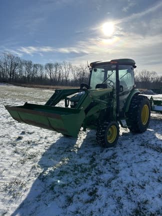 Image of John Deere 4066R equipment image 1