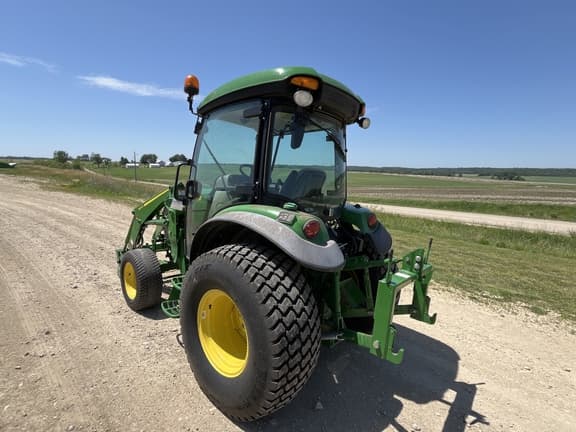 Image of John Deere 4066R equipment image 4
